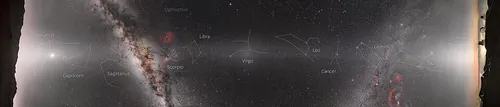 ハワイとチリで撮影された天の川の夜空