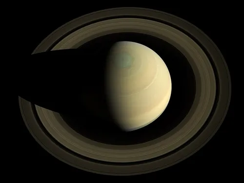 探査機カッシーニが撮影した土星と環